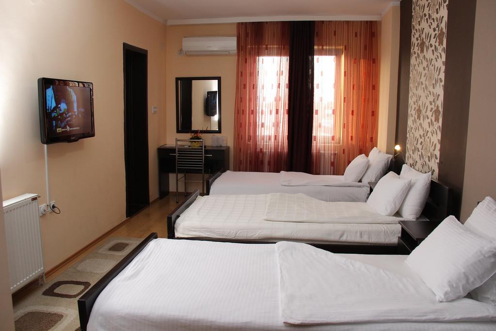 Garni Hotel Rile Men Ниш Номер фото