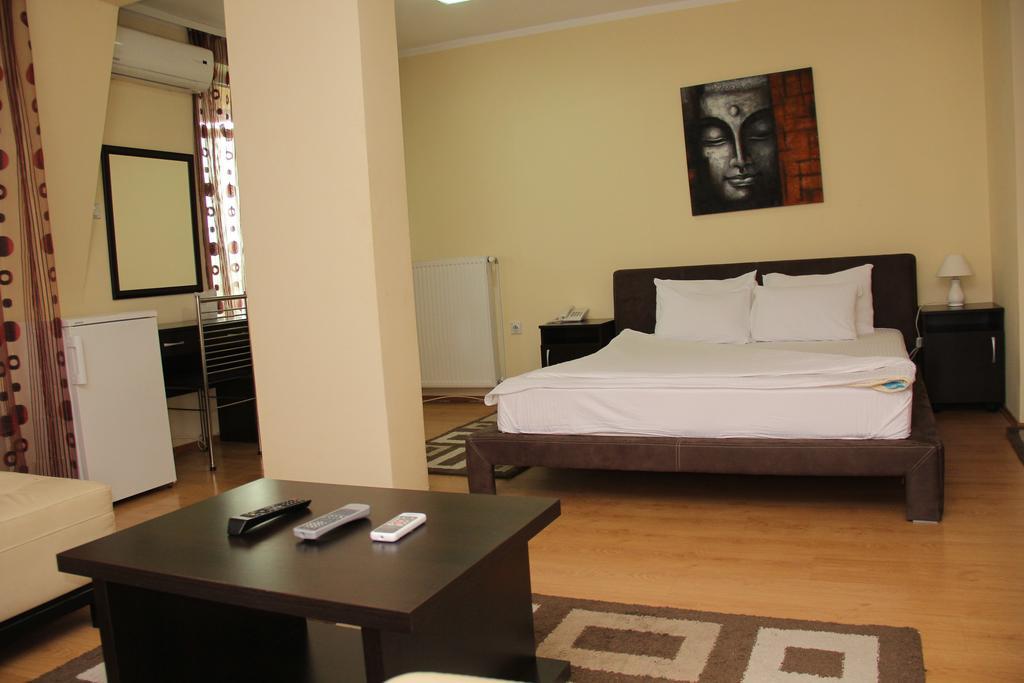 Garni Hotel Rile Men Ниш Номер фото