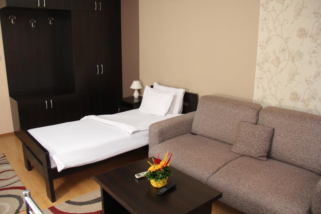 Garni Hotel Rile Men Ниш Номер фото