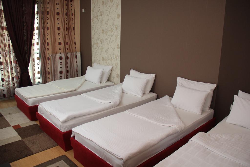 Garni Hotel Rile Men Ниш Номер фото