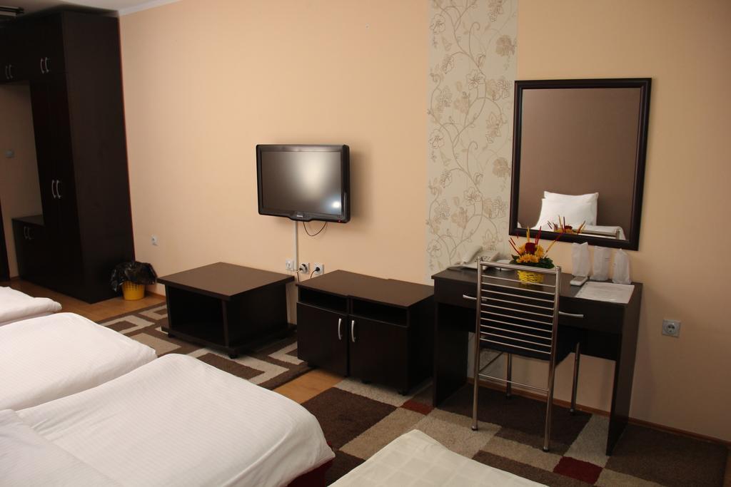 Garni Hotel Rile Men Ниш Номер фото