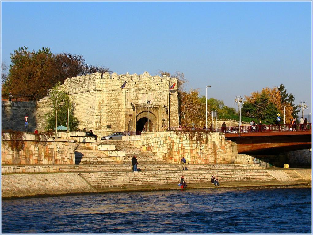 Garni Hotel Rile Men Ниш Экстерьер фото