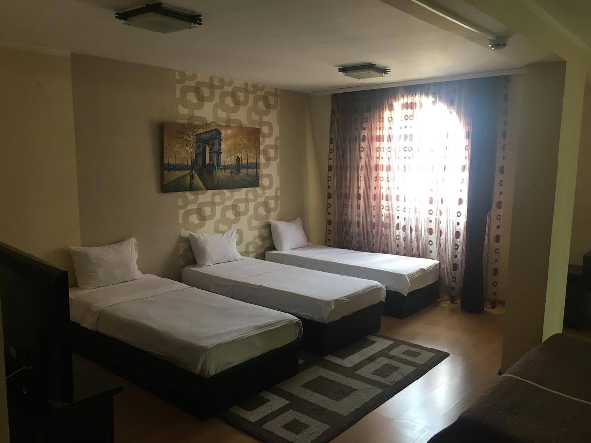 Garni Hotel Rile Men Ниш Экстерьер фото